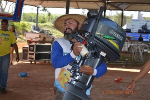 Inscrição do pescador Ronaldo Cavalini foi sorteada no primeiro prêmio da Itaquipesca, com motor de popa 25hp