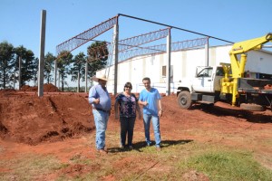 Vice-prefeita, e secretária municipal de Gestão e Planejamento, Rosária Andrade (PSDB) vistoriando apoio a Dimatex.