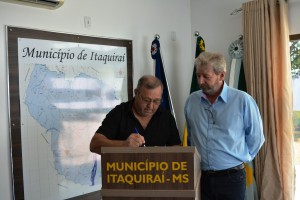 Prefeito Ricardo assina termo de posse de Felipe Kopper secretário municipal de Desenvolvimento Econômico (1)