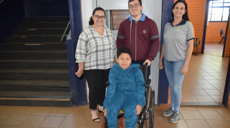 Iguatemi- Novo elevador garante acessibilidade aos estudantes da Escola Salvador Nogueira