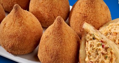 Correios lança campanha de Natal e criança pede 1 ano de coxinha de presente Correios lança campanha de Natal e criança pede 1 ano de coxinha de presente