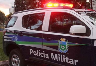 Homem com mandados de prisão invade casa e ameaça mulher em Mundo Novo, mas é preso pela PM após fraturar o pé em fuga