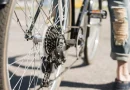 Criança de 10 anos furta bicicletas de academia a mando do padrasto