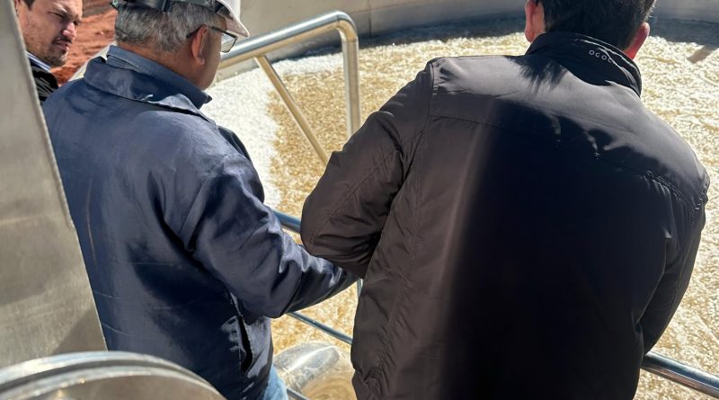 Em Itaquiraí Thalles acompanha obras de reformas e visita Estação de Tratamento de Esgoto