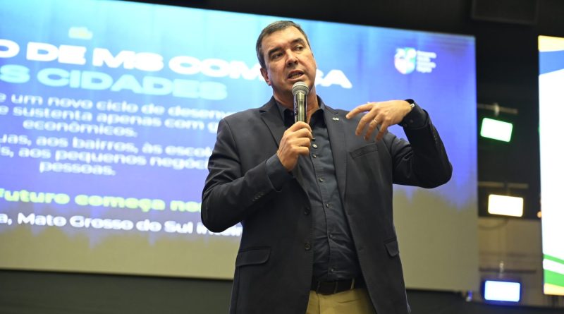 Riedel encerra programação do 4º Congresso dos Municípios de MS com defesa do fortalecimento dos municípios e parceria com a Assomasul