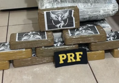 Marido de secretária municipal é preso pela PRF com 10 kg de cocaína Marido de secretária municipal é preso pela PRF com 10 kg de cocaína
