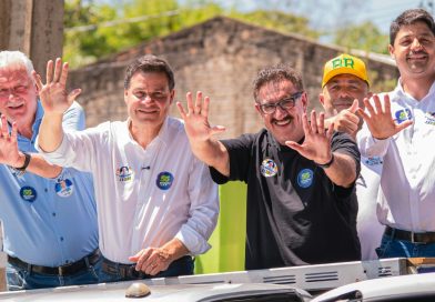 GUAÍRA- Ratinho prestigia carreata em apoio a Heraldo Trento e Sandro Alex