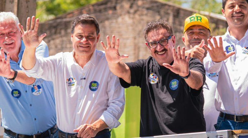 GUAÍRA- Ratinho prestigia carreata em apoio a Heraldo Trento e Sandro Alex