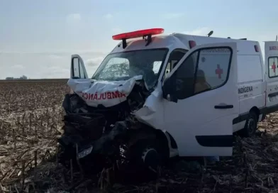 Paciente em tratamento de câncer morre após colisão de ambulância