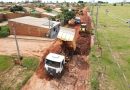 Trégua da chuva permite avançar nos reparos em ruas e estradas de Itaquiraí