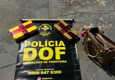 Passageira de veículo de aplicativo é presa com mais de 2 quilos de cocaína e pasta-base