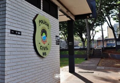 Mulher invade apartamento da ex, destrói objetos, ateia fogo e causa morte de animal